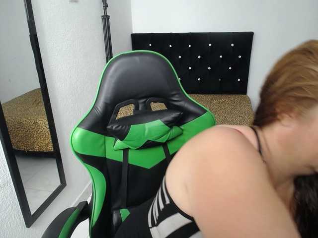 allisong69bigtits live cam on BongaCams