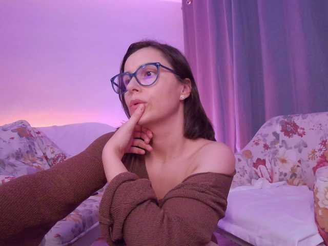 SophieeRain live webcam show