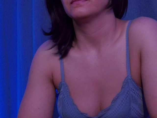SophieeRain live cam on 