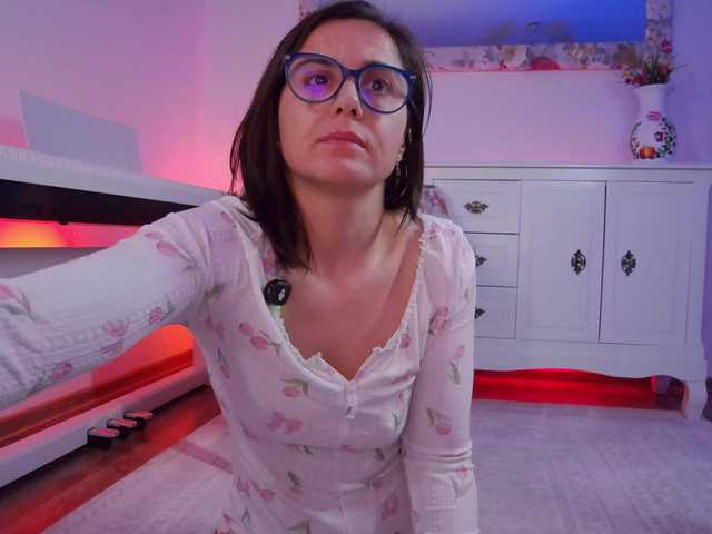 SophieeRain live cam on BongaCams