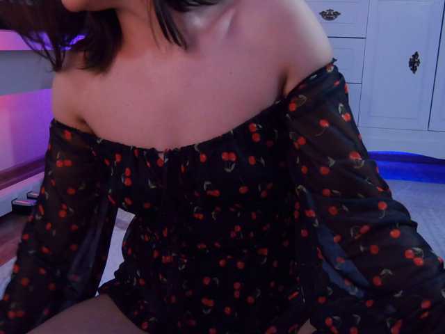 SophieeRain live cam on BongaCams
