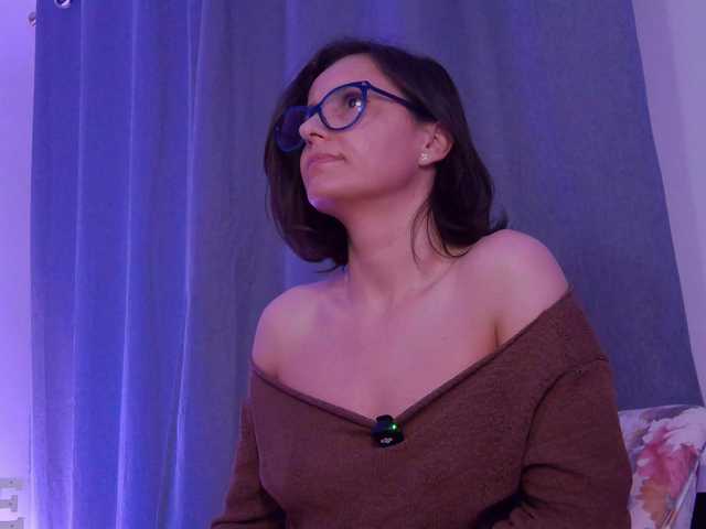 SophieeRain live cam on BongaCams