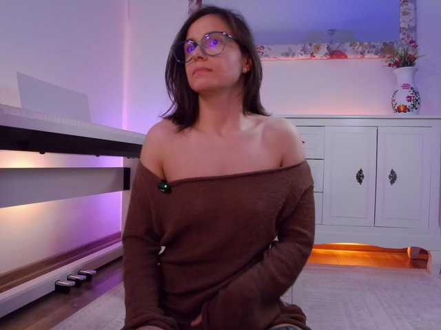 SophieeRain live cam on BongaCams