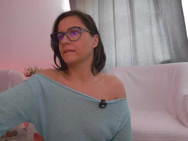 SophieeRain live webcam show