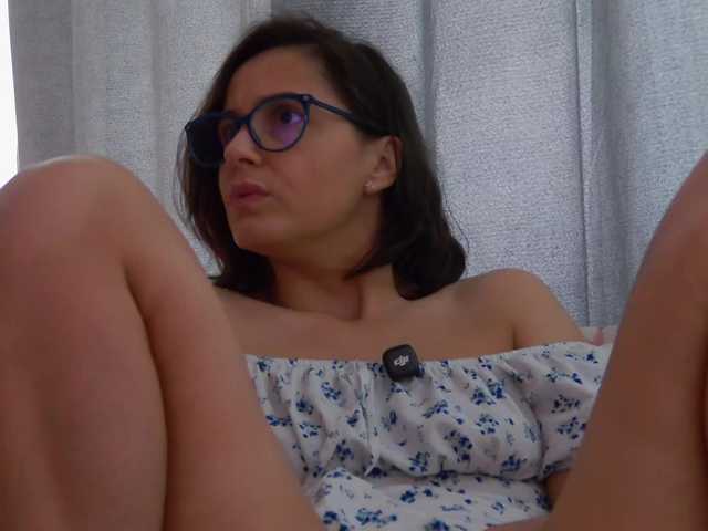 SophieeRain live webcam show