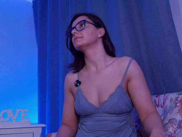 SophieeRain live cam on 