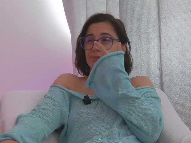 SophieeRain live webcam show