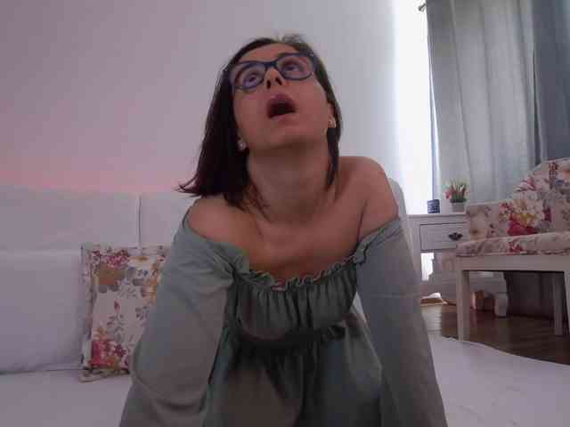 Model: SophieeRain