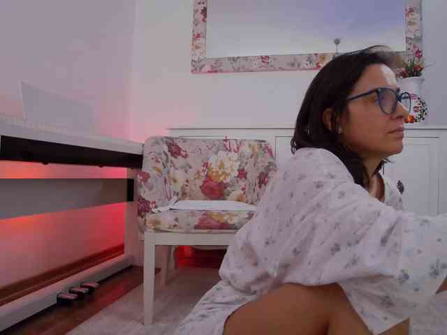SophieeRain webcam