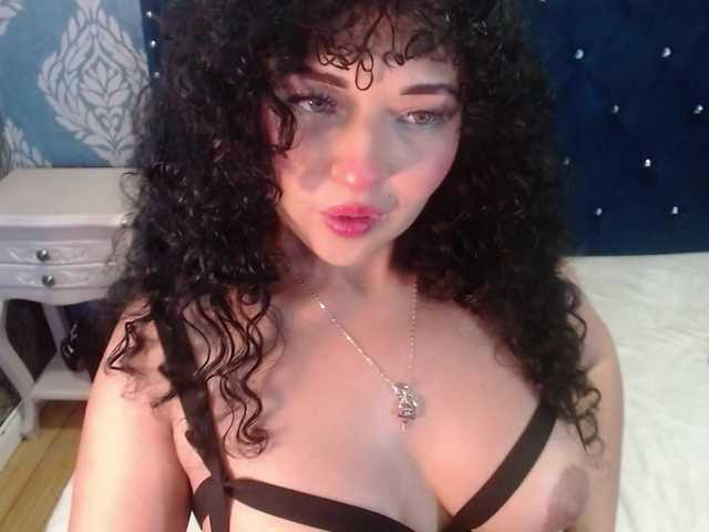 sofiacowperx live cam on BongaCams