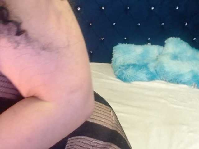 le modèle sofiacowperx est en webcam porno dans un show sur le site bongacams, il possède les tags suivants: Latino/Hispanic,Brunette,Shaved