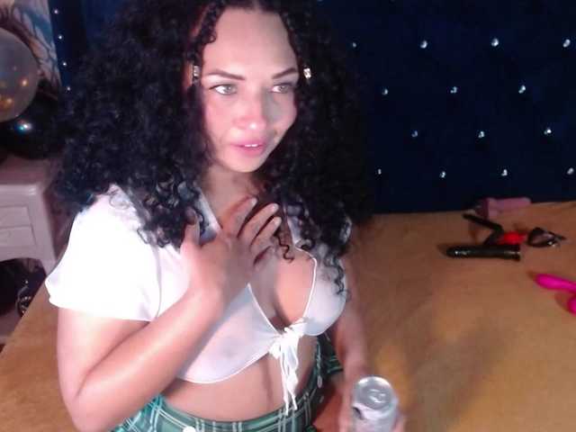 sofiacowperx's BongaCams show and profile