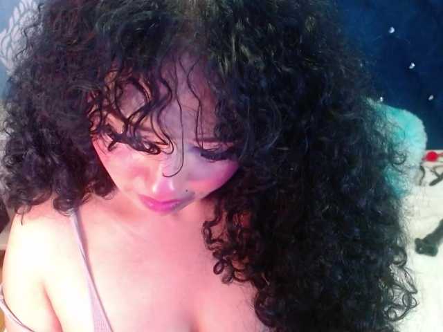sofiacowperx live cam on BongaCams
