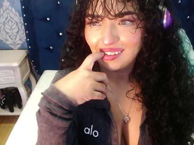 sofiacowperx live cam on BongaCams