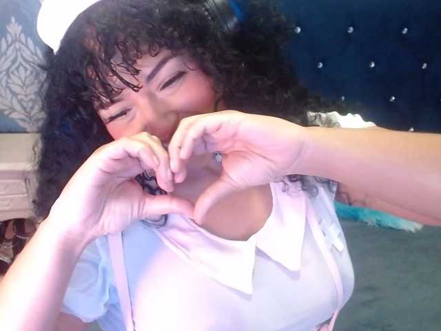 sofiacowperx live cam on BongaCams
