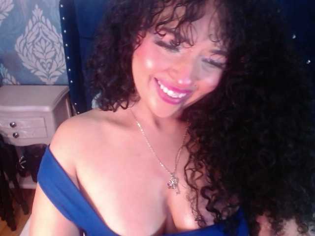 sofiacowperx live cam on BongaCams