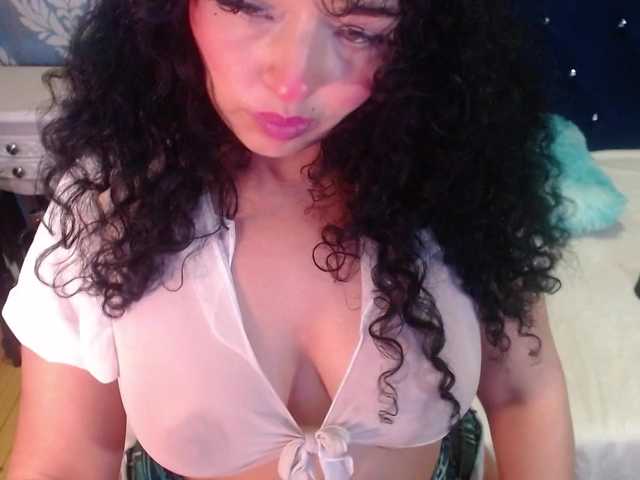 sofiacowperx live cam on BongaCams