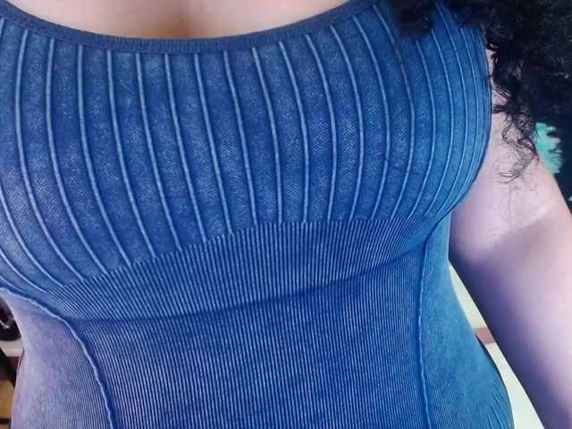 sofiacowperx live cam on BongaCams
