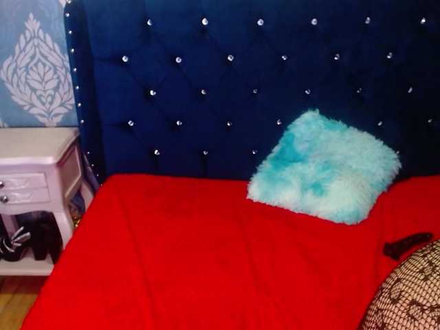 sofiacowperx live webcam show