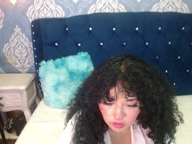 sofiacowperx live cam on BongaCams