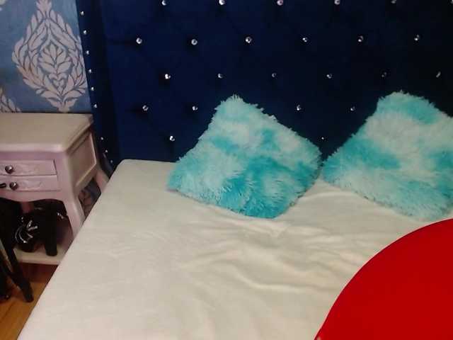 sofiacowperx live cam on BongaCams