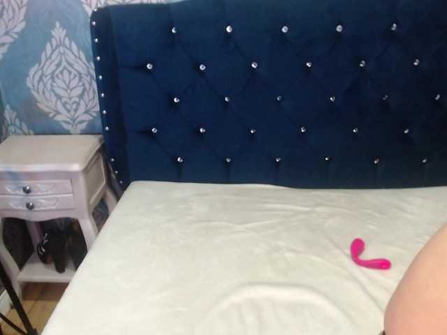 sofiacowperx live cam on BongaCams