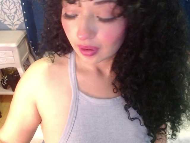 sofiacowperx live cam on BongaCams