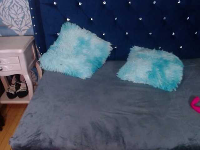 sofiacowperx live cam on BongaCams