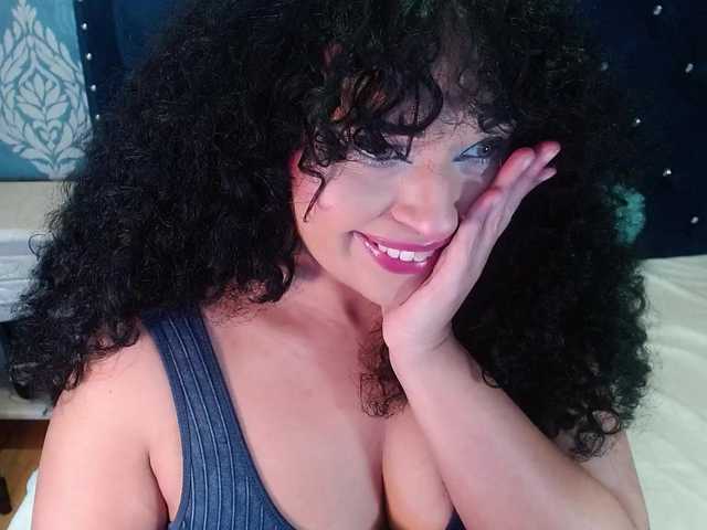 sofiacowperx live cam on BongaCams