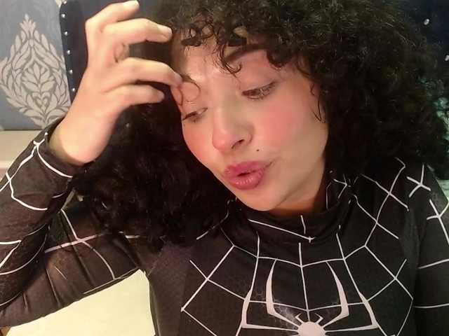 sofiaCowperx live cam