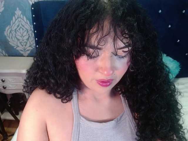sofiaCowperx live webcam show