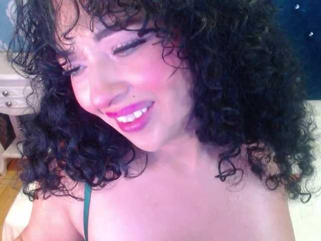 sofiacowperx live cam on BongaCams
