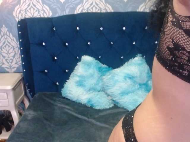 sofiacowperx live cam on BongaCams