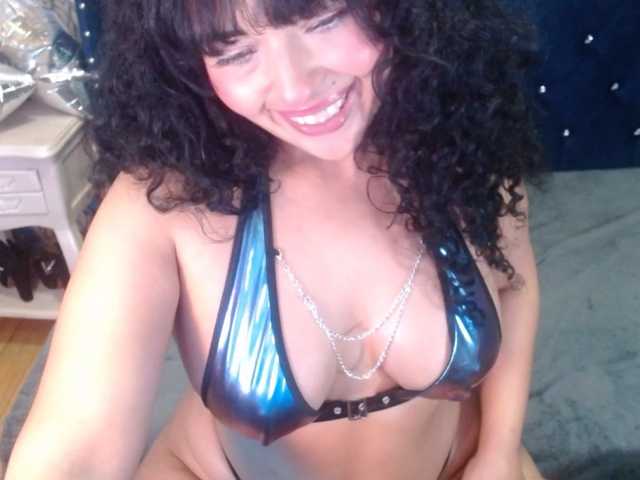 sofiaCowperx live cam preview
