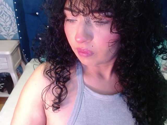 sofiacowperx live cam on BongaCams