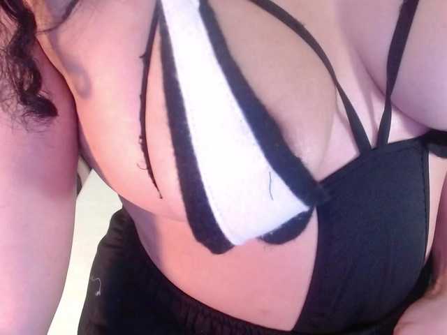 sofiacowperx live cam on BongaCams