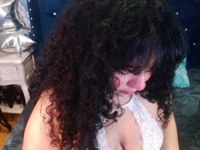 sofiacowperx live cam on BongaCams