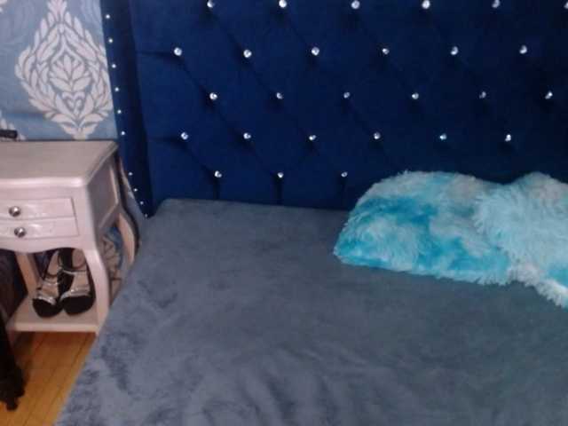 sofiacowperx live cam on BongaCams