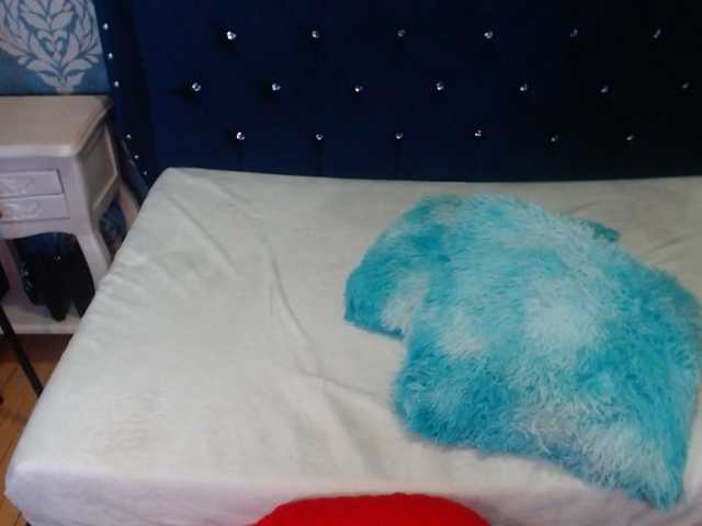 sofiacowperx live cam on BongaCams