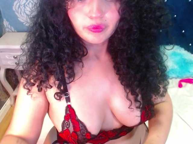 sofiacowperx online
