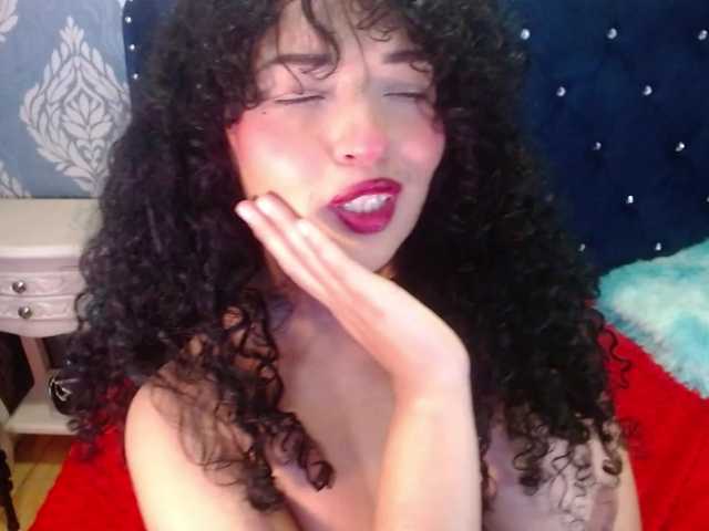 sofiacowperx live cam on BongaCams