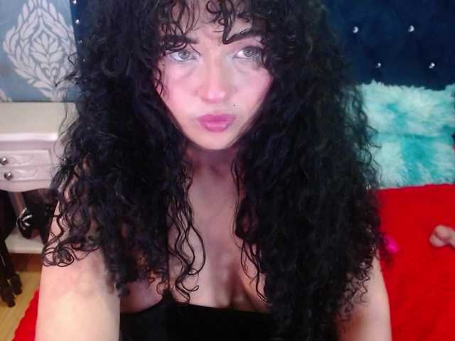 sofiacowperx live webcam show