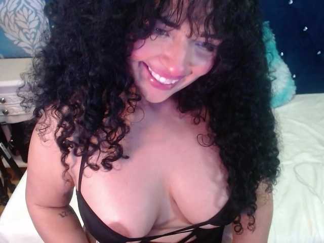 sofiacowperx live cam on BongaCams