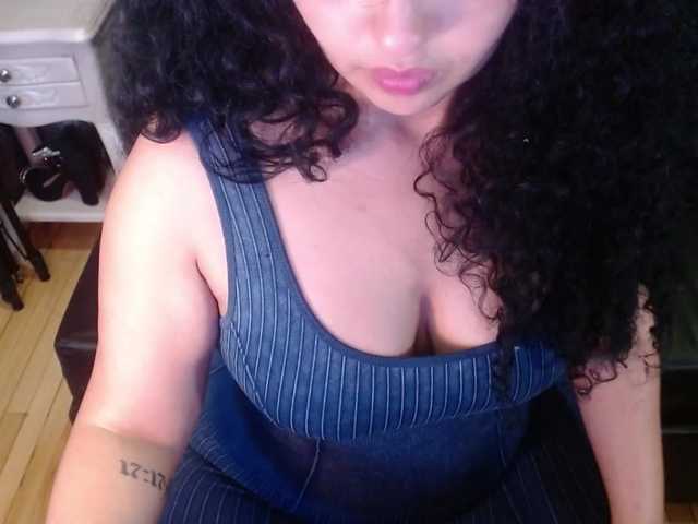 sofiacowperx live cam on BongaCams
