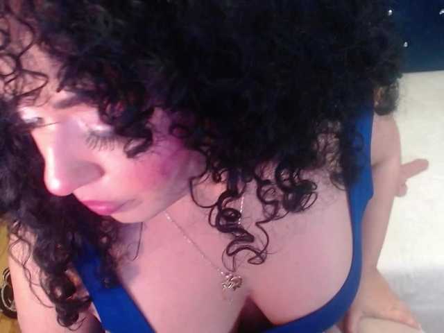 sofiacowperx live cam on BongaCams