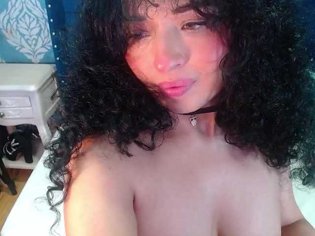 sofiacowperx live cam on BongaCams