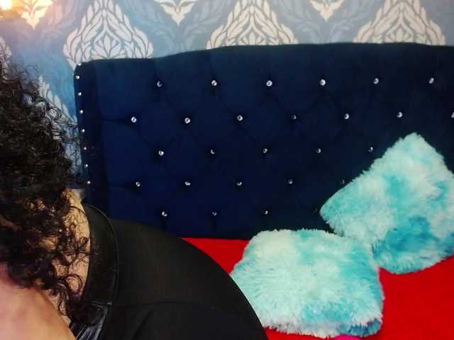 sofiacowperx online