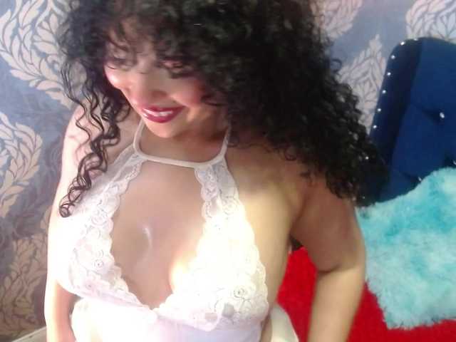 sofiacowperx live cam on BongaCams