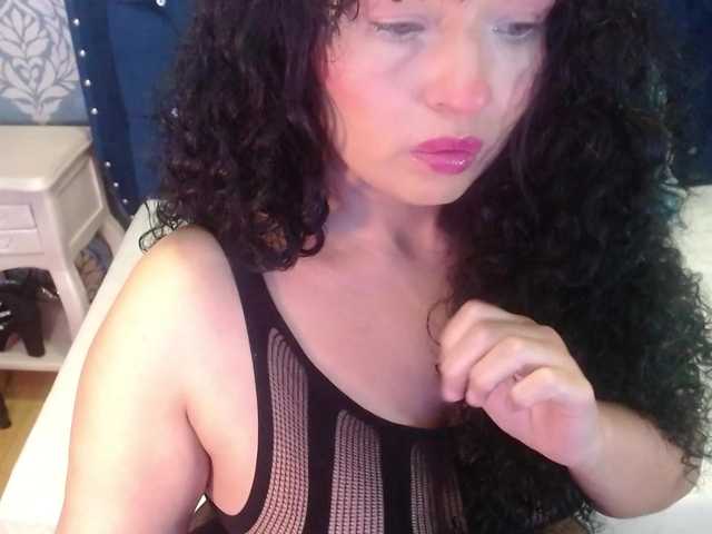 sofiacowperx live cam on BongaCams