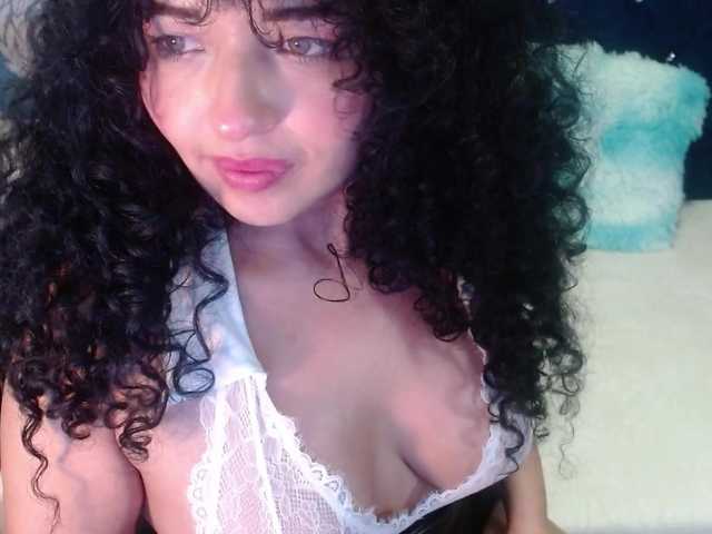 sofiacowperx live cam on BongaCams